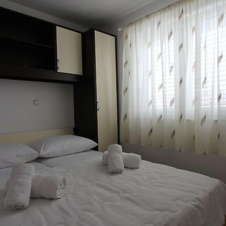 Apartments Jela Sveti Vid-Miholjice المظهر الخارجي الصورة