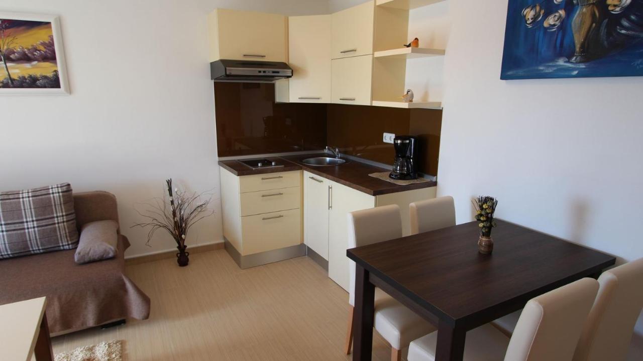 Apartments Jela Sveti Vid-Miholjice المظهر الخارجي الصورة