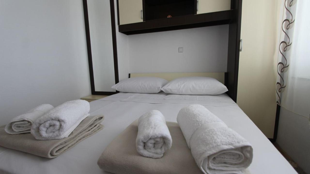 Apartments Jela Sveti Vid-Miholjice المظهر الخارجي الصورة