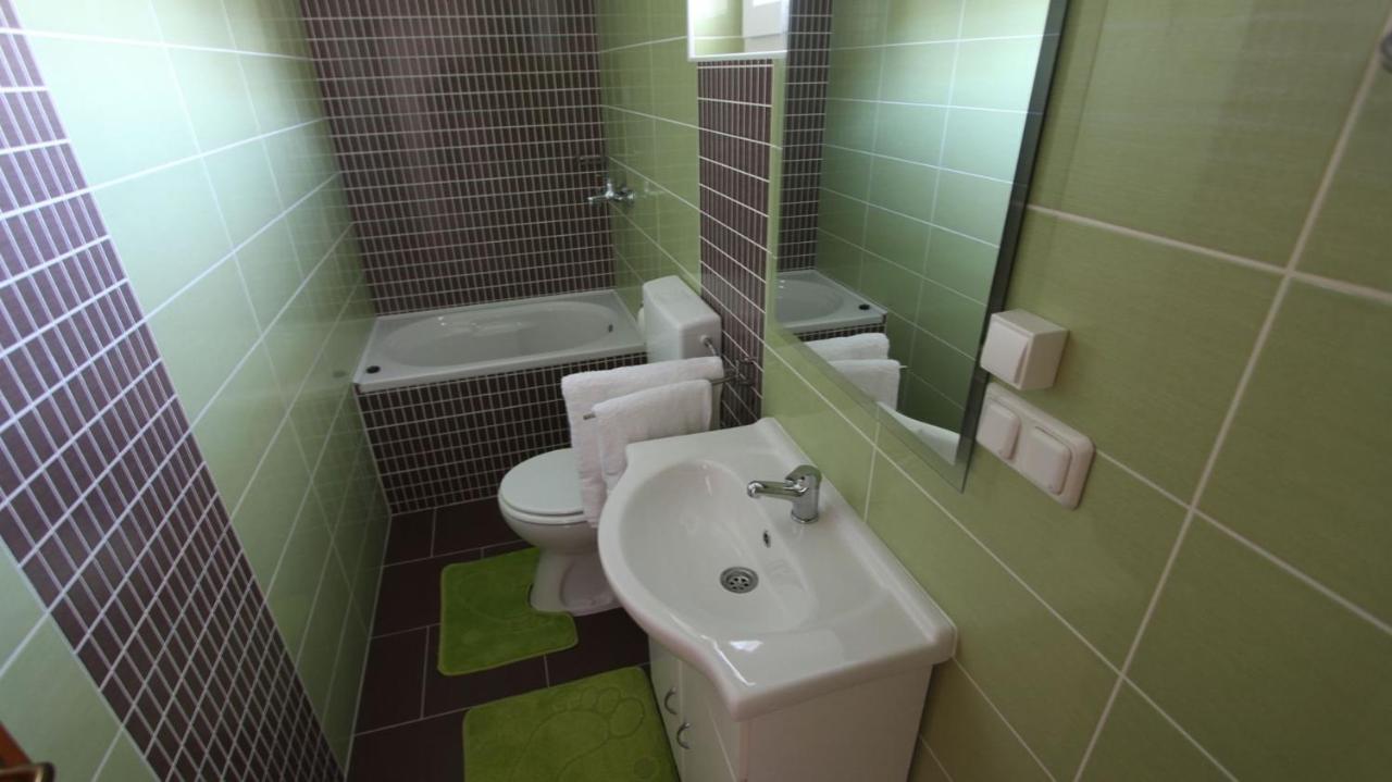 Apartments Jela Sveti Vid-Miholjice المظهر الخارجي الصورة